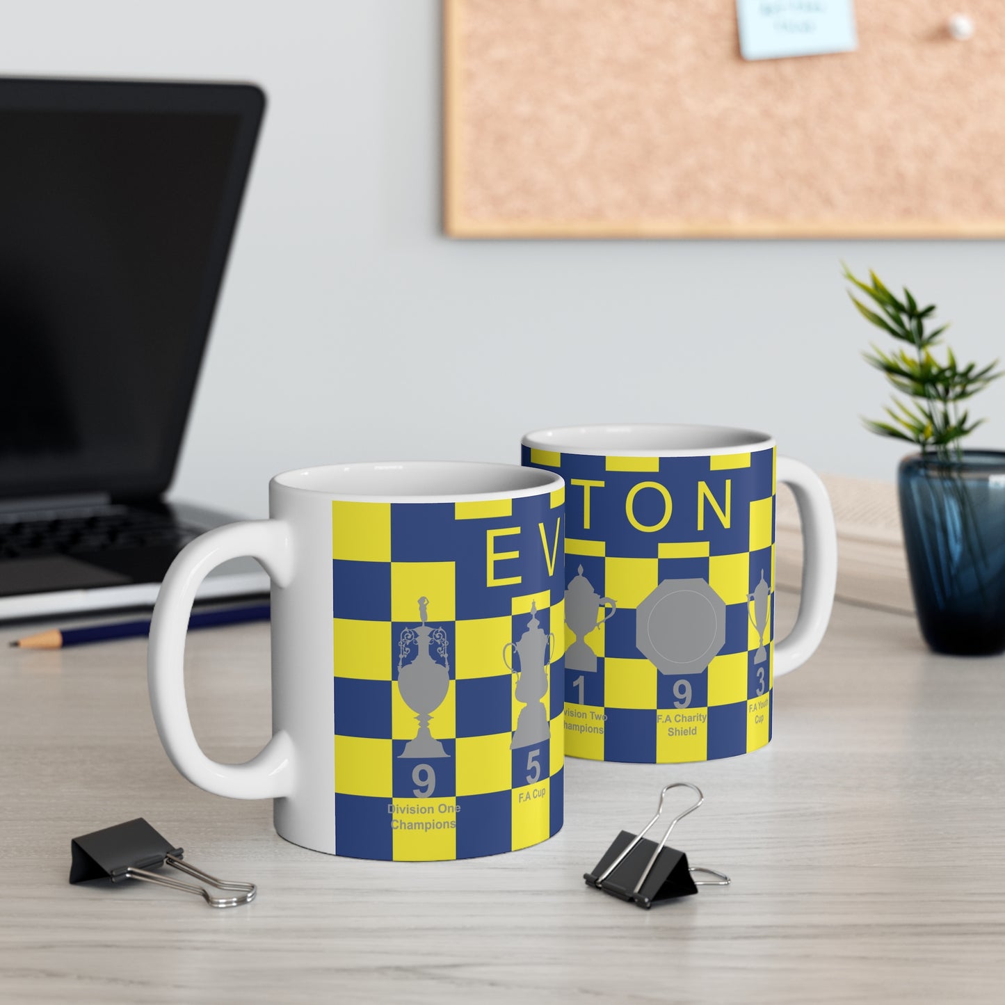 Everton Yellow & Blue Chequered Trophies Mug