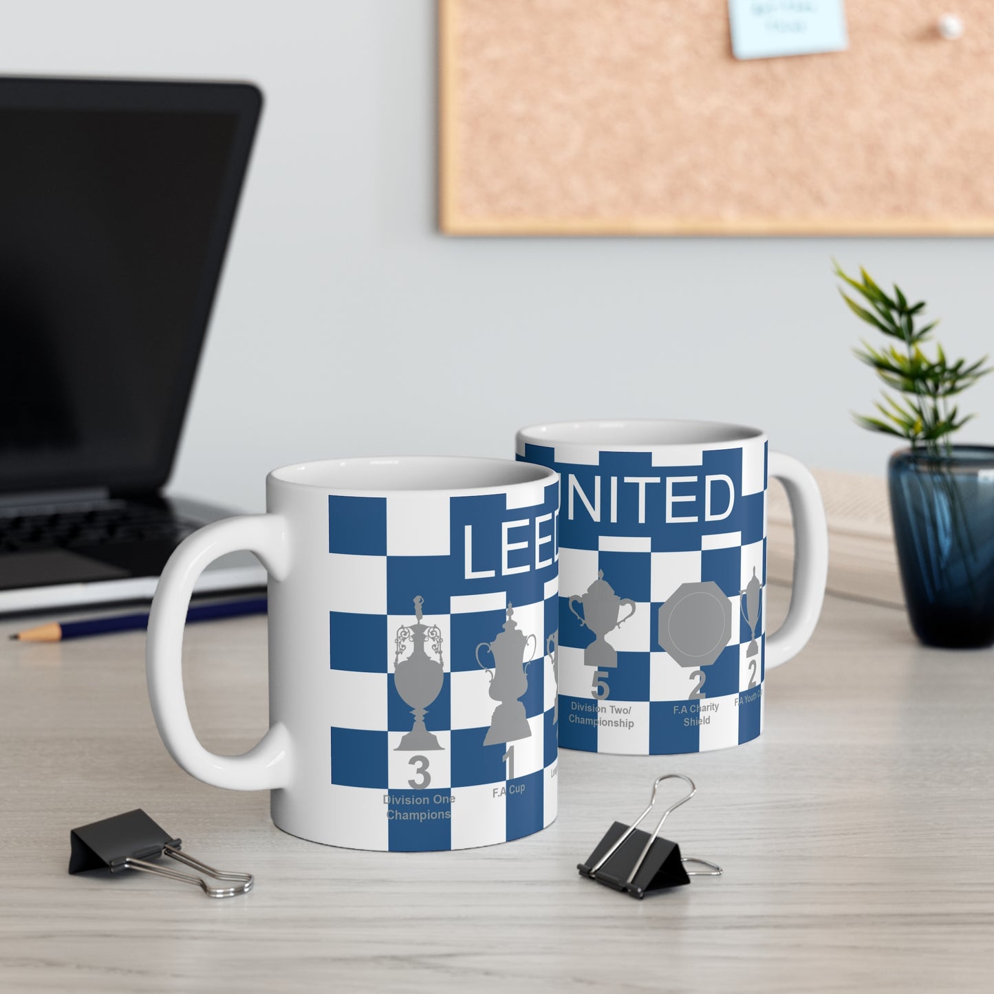 Leeds United Blue & White Chequered Trophies Mug