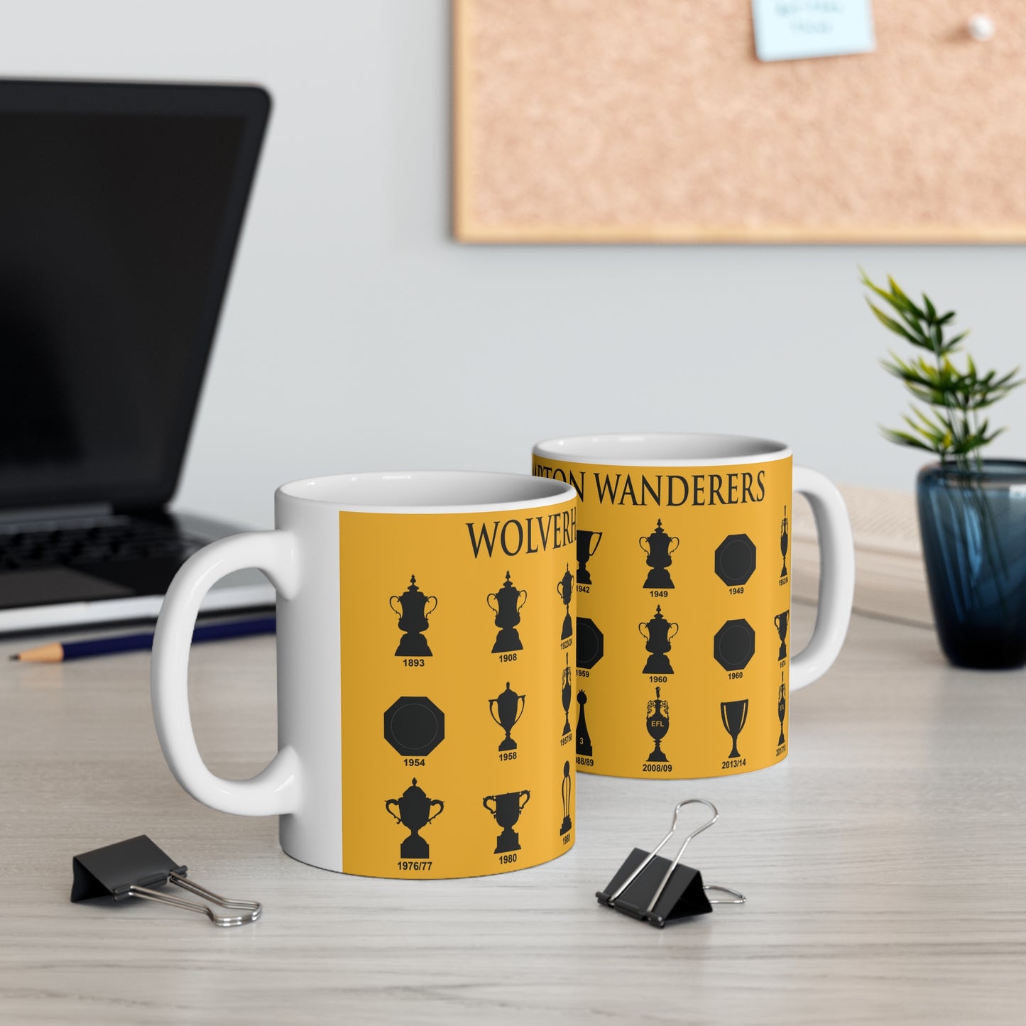 Wolverhampton Wanderers Trophies Collection Mug - Gold