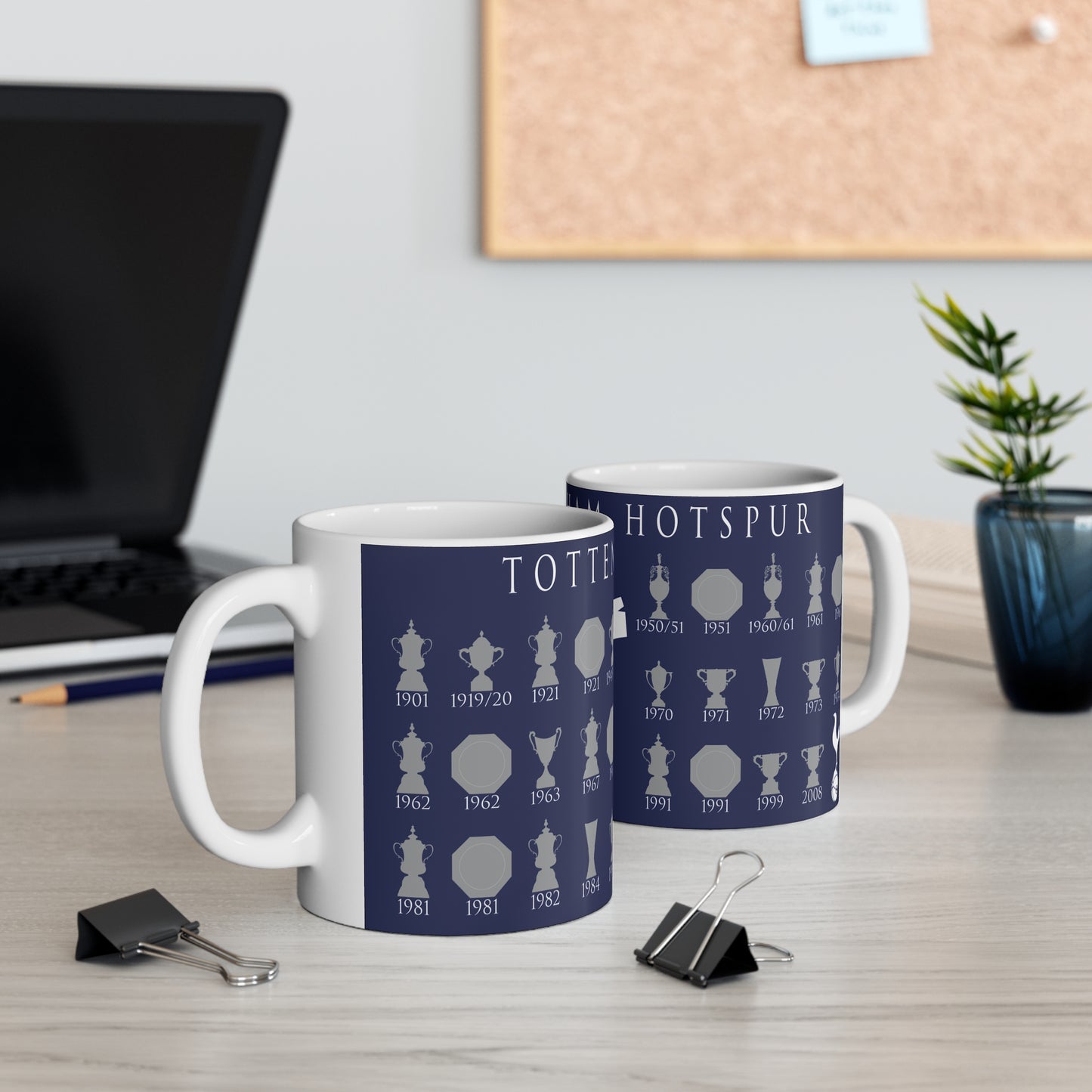 Tottenham Hotspur Trophies Collection & Cockerel Mug - Blue