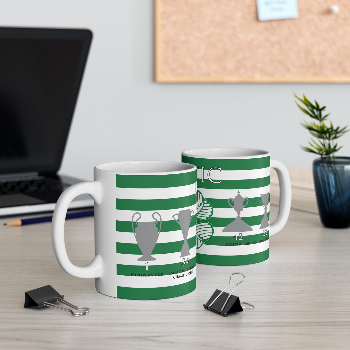 Celtic Trophies & Clover Mug - Hoops