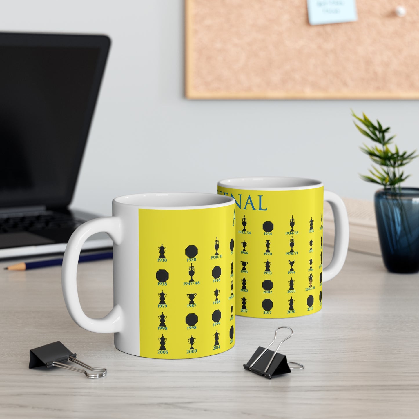 Arsenal Trophies Collection Mug - Yellow