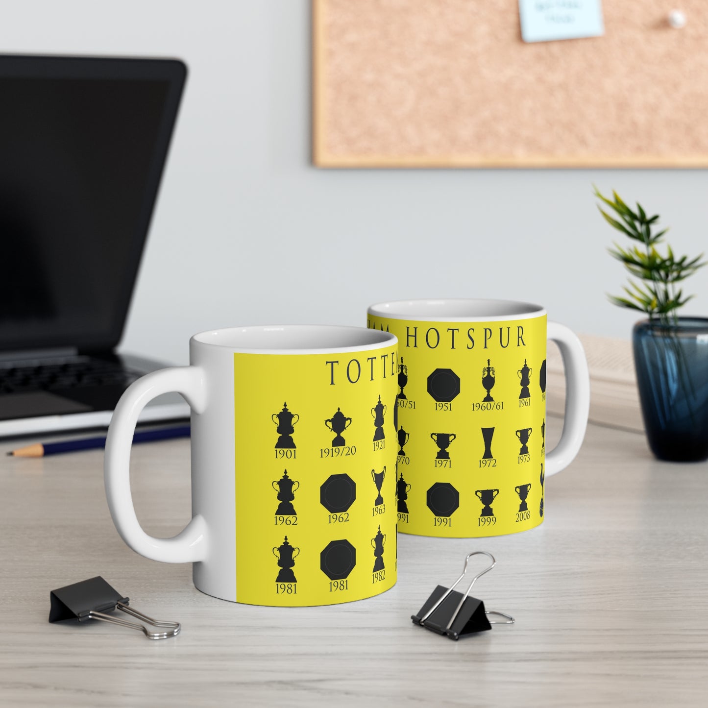 Tottenham Hotspur Trophies Collection Mug - Yellow