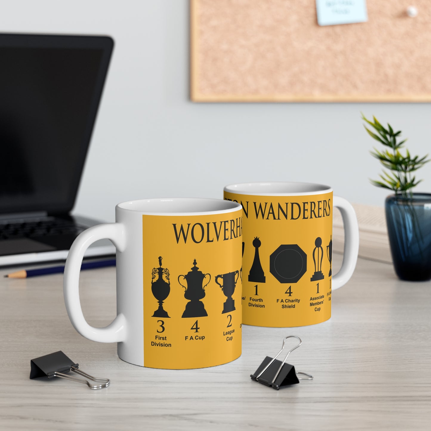 Wolverhampton Wanderers Trophies Mug - Gold