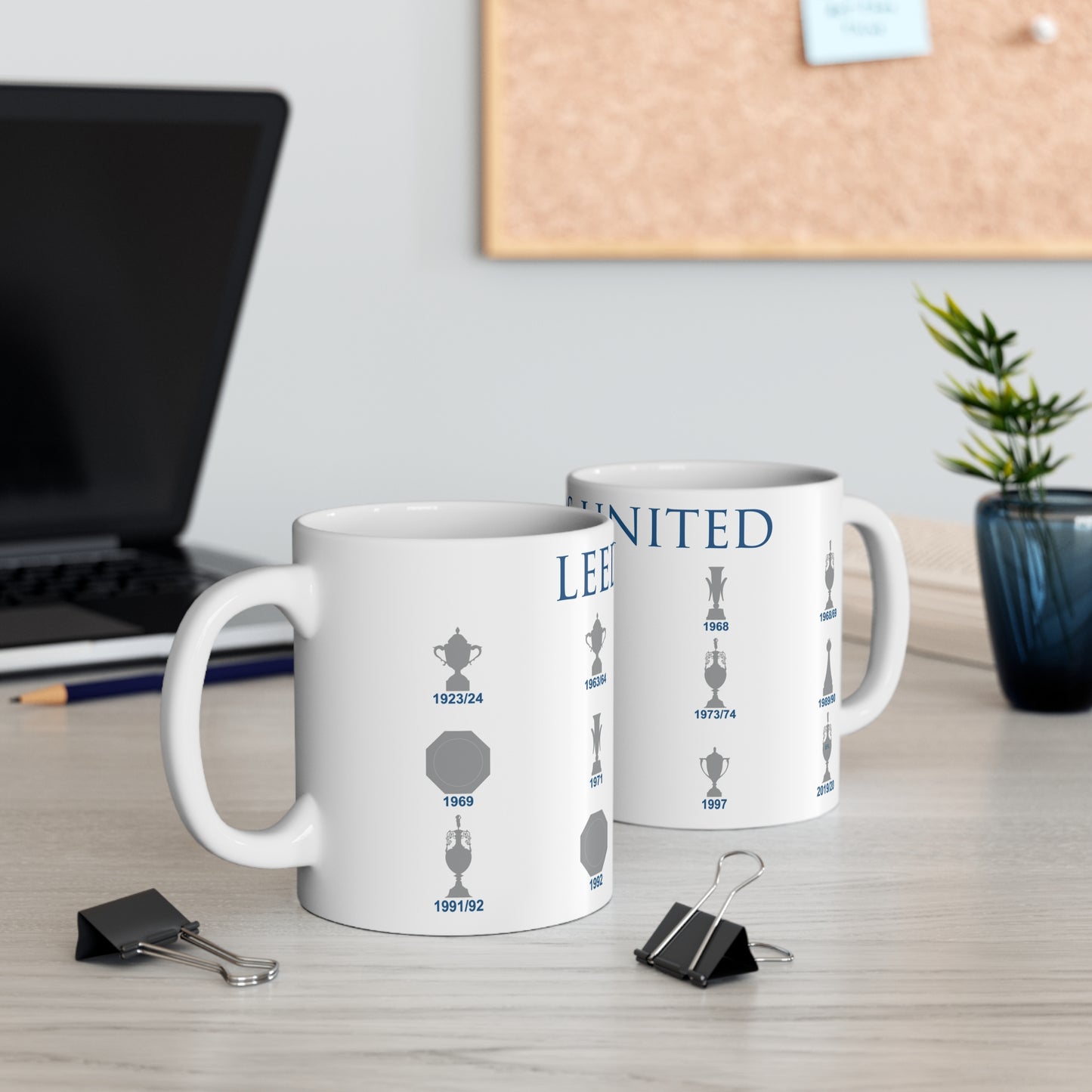 Leeds United Trophies Collection Mug - White