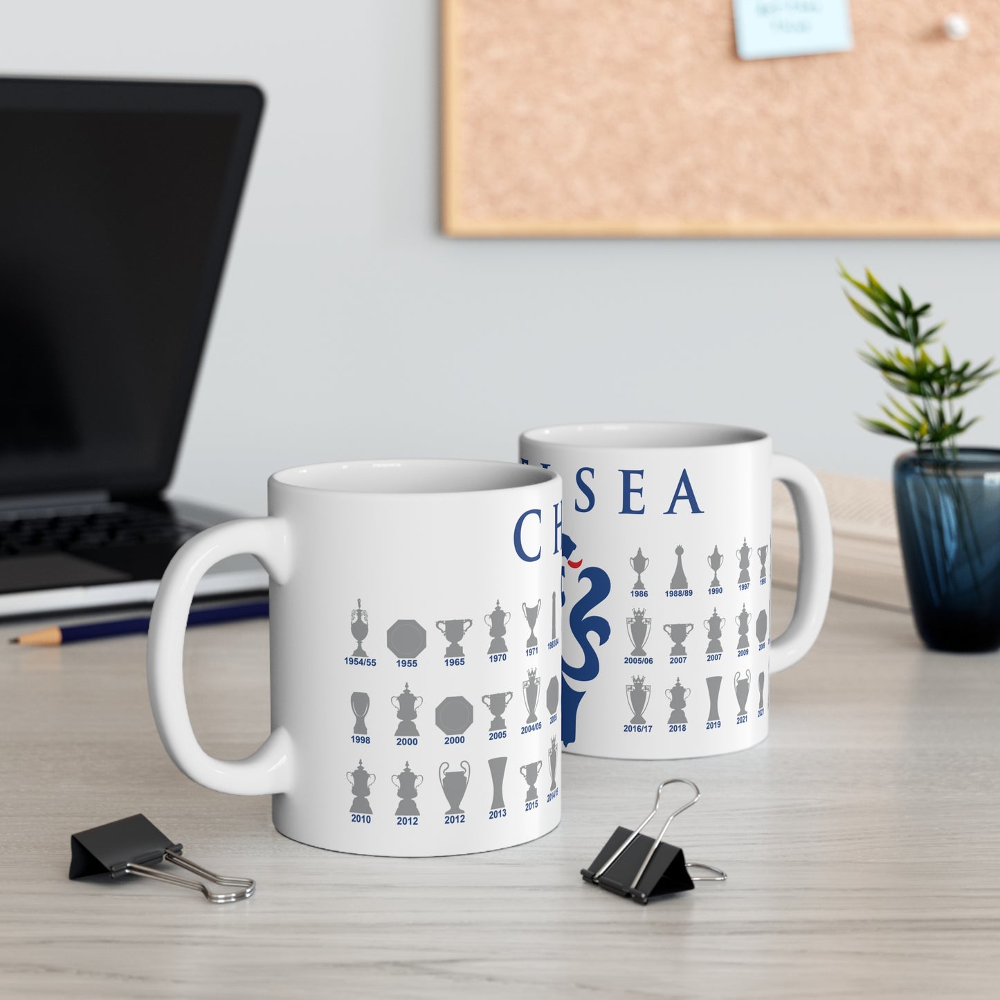 Chelsea Trophies Collection & Lion Mug - White